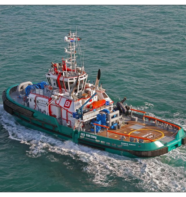 How to Select a Tug Boat Builder